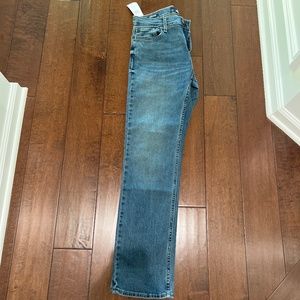 NWT Hollister epic flex Jean size 30x 32